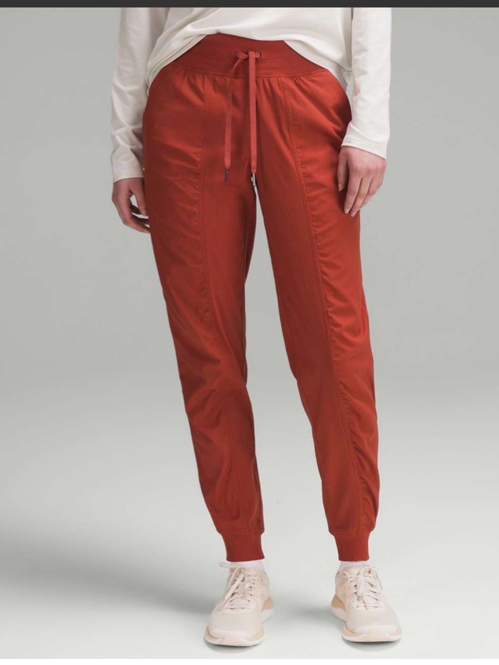 Lululemon Dance Studio Mid-Rise Jogger
*Full Length Cayenne Size 8